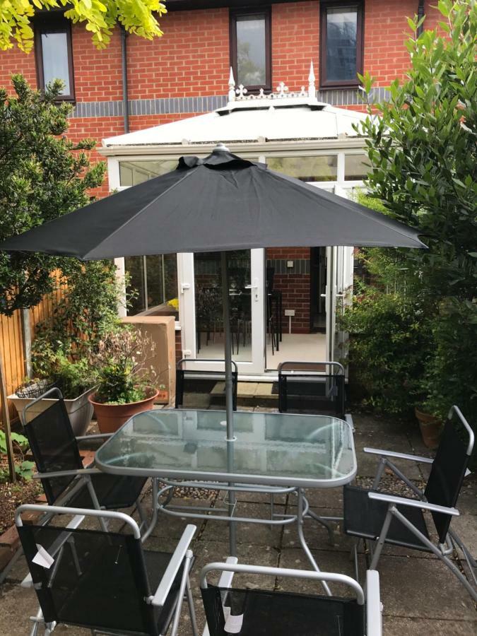 Gunwharf Quays Holiday Homes Portsmouth Exteriör bild